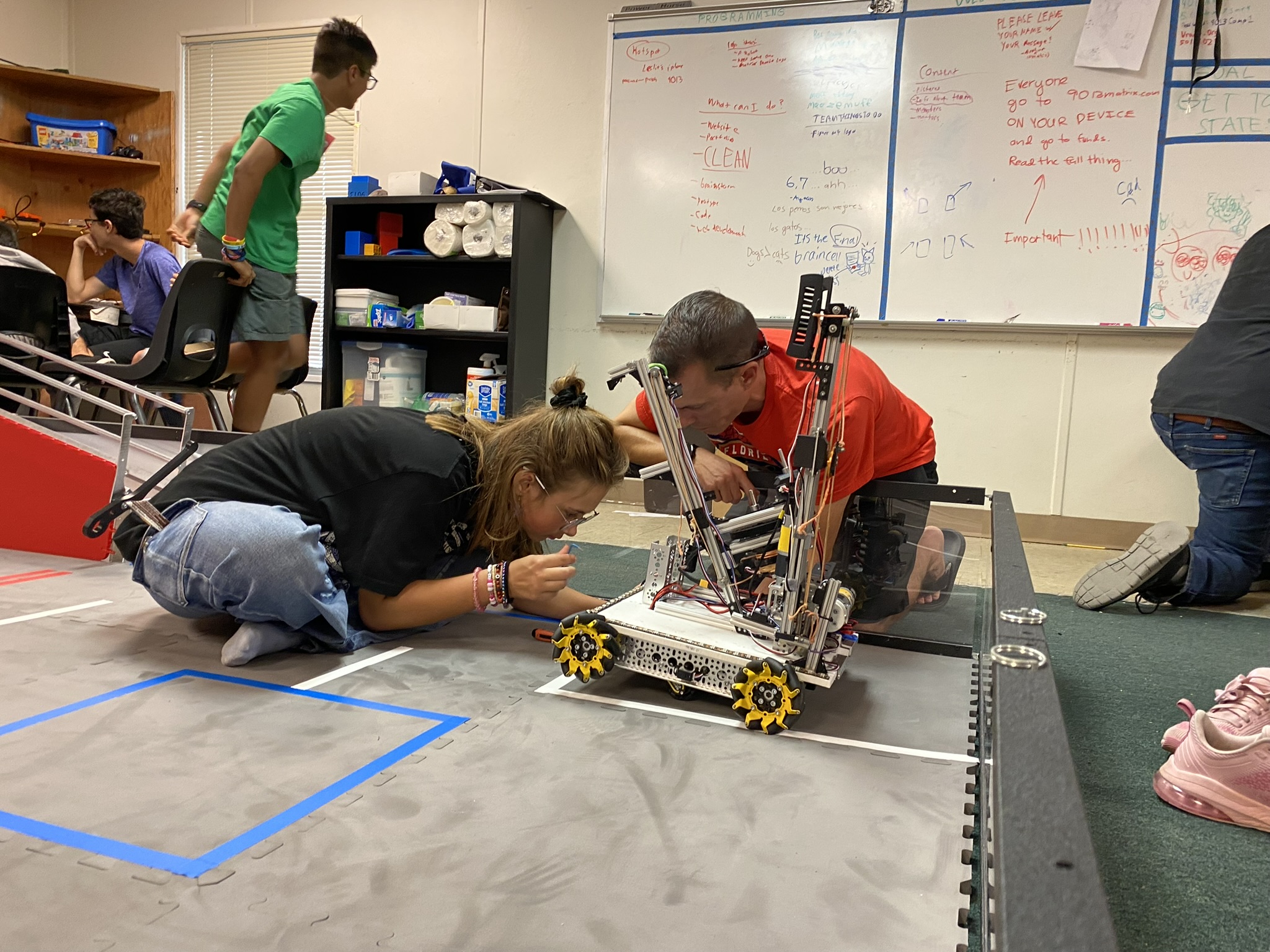 Robot maneuvering test run