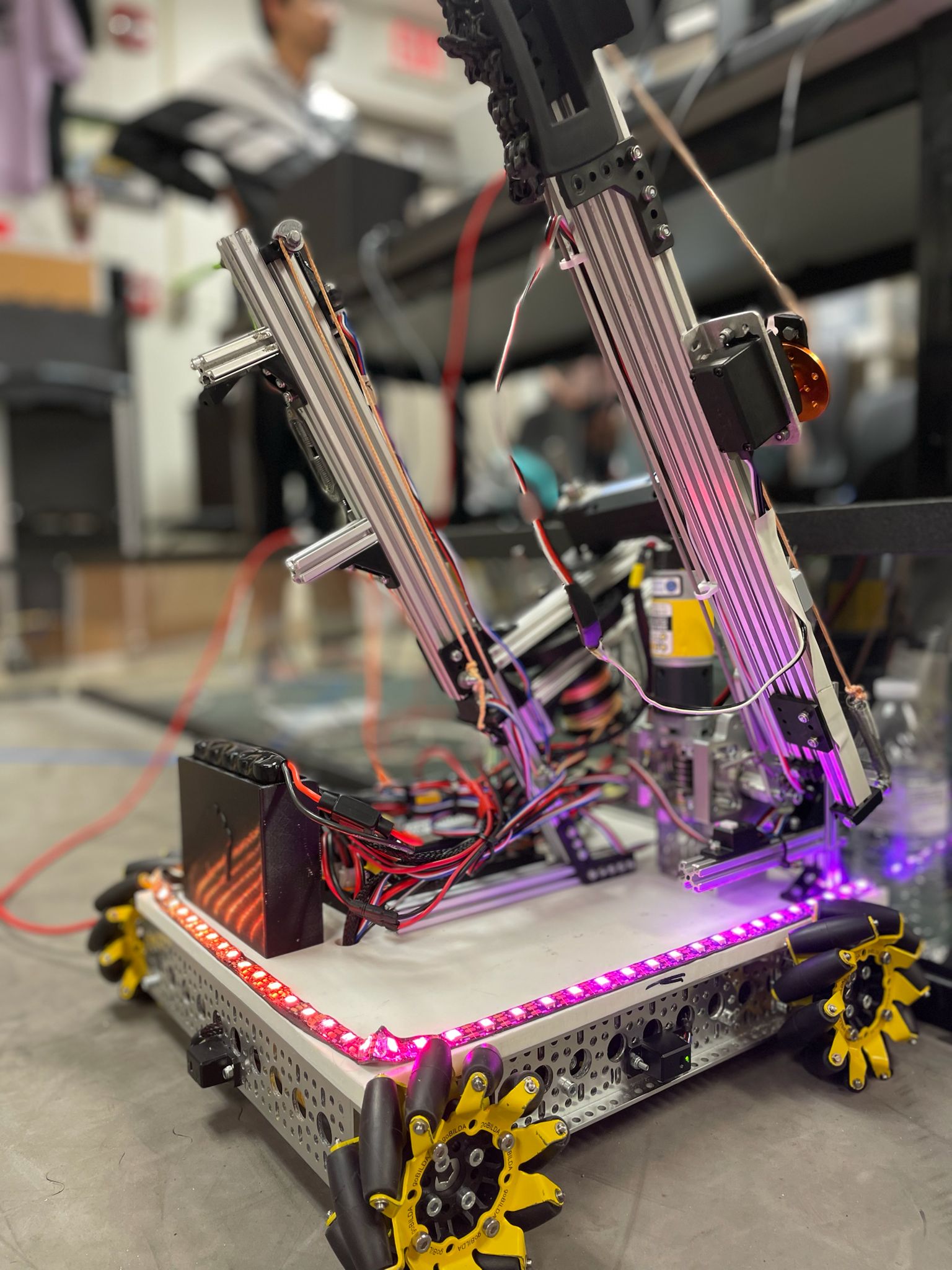 Assembling wiring harness